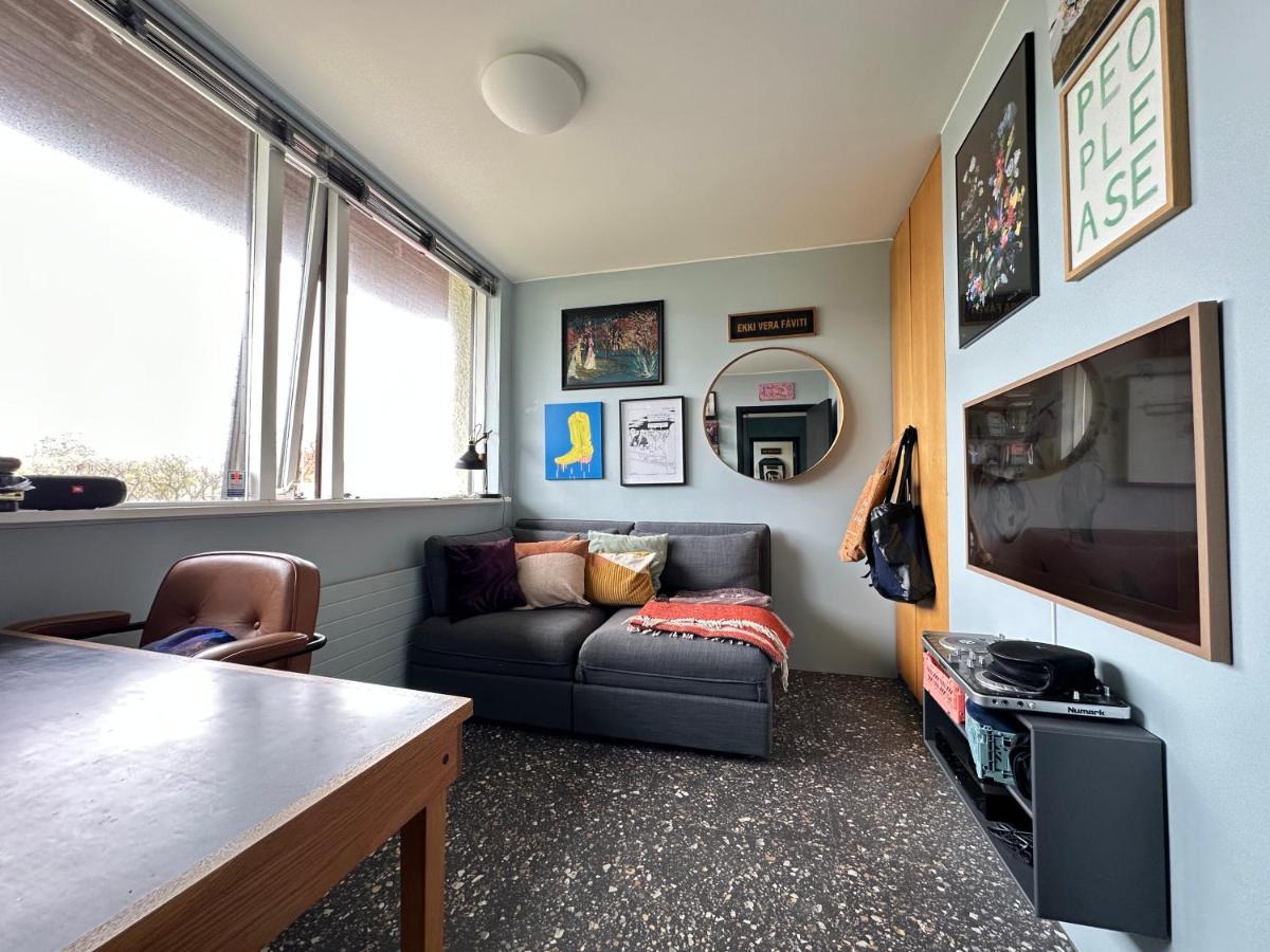 Modern And Stylish House In Heart Of * Reykjavik