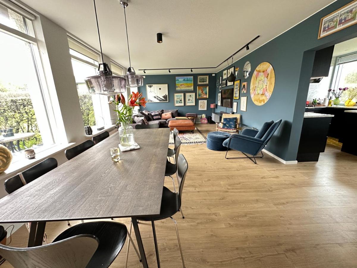 Holiday home Modern And Stylish House In Heart Of *
